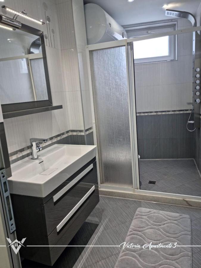 Victoria Apartments 3 เวลินกราด ภายนอก รูปภาพ